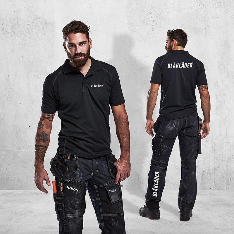 Mann i uniformstøy fra Unite-kolleksjonen til Blåkläder