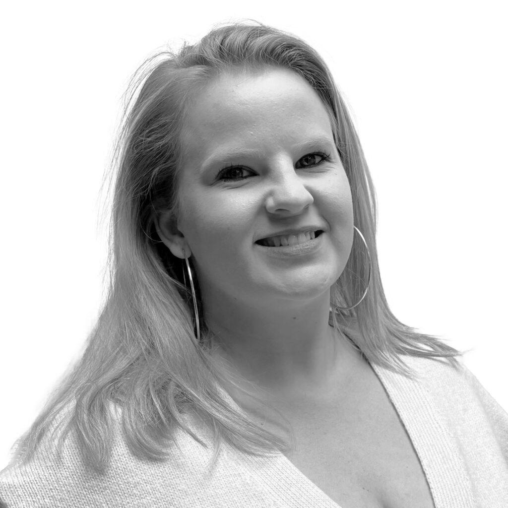 Louise-10.2025-zw-1